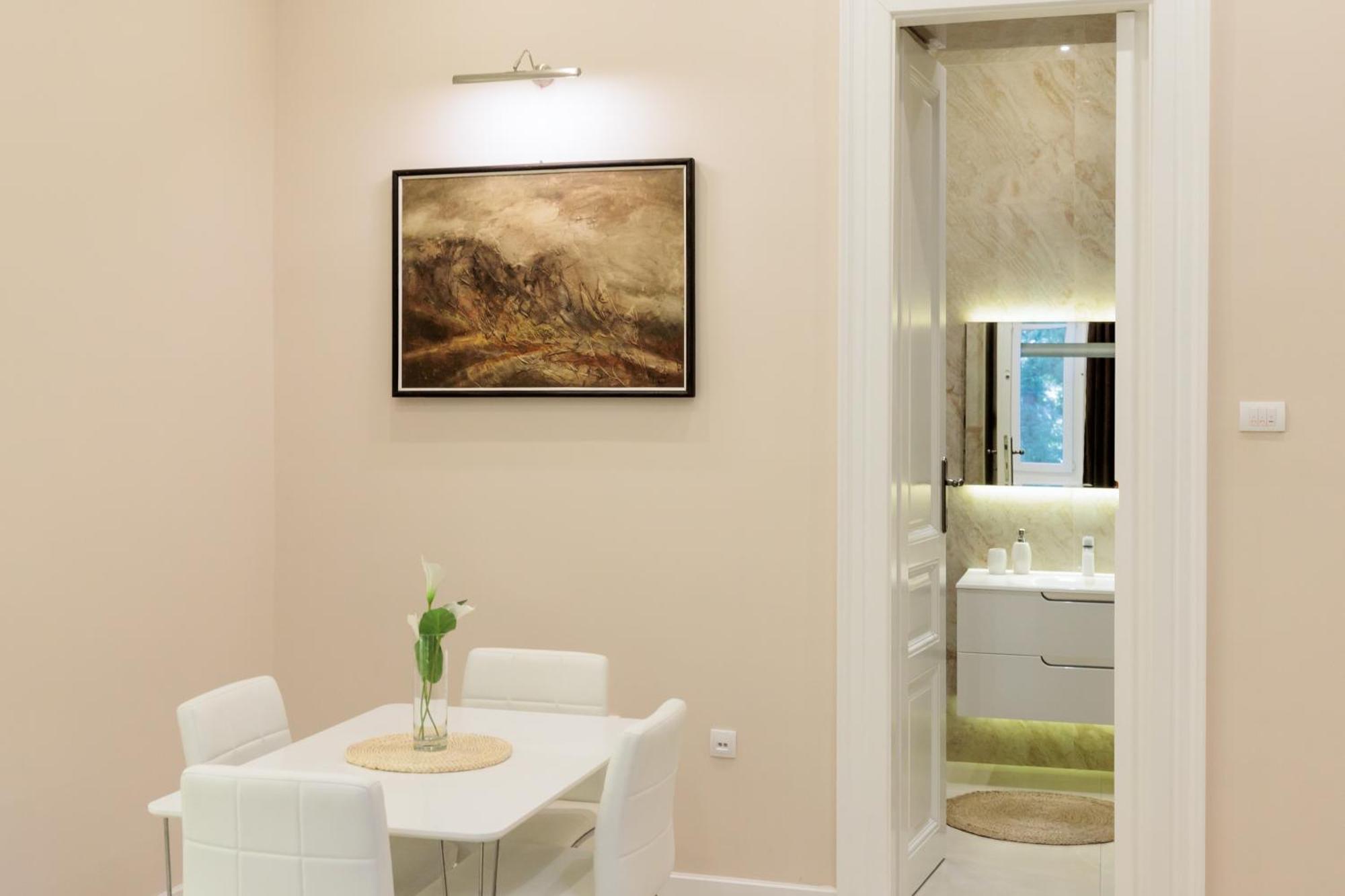 Apartman Mirakul 苏博蒂察 外观 照片