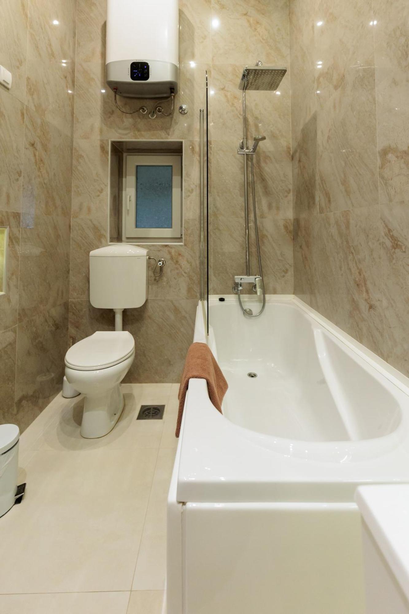 Apartman Mirakul 苏博蒂察 外观 照片