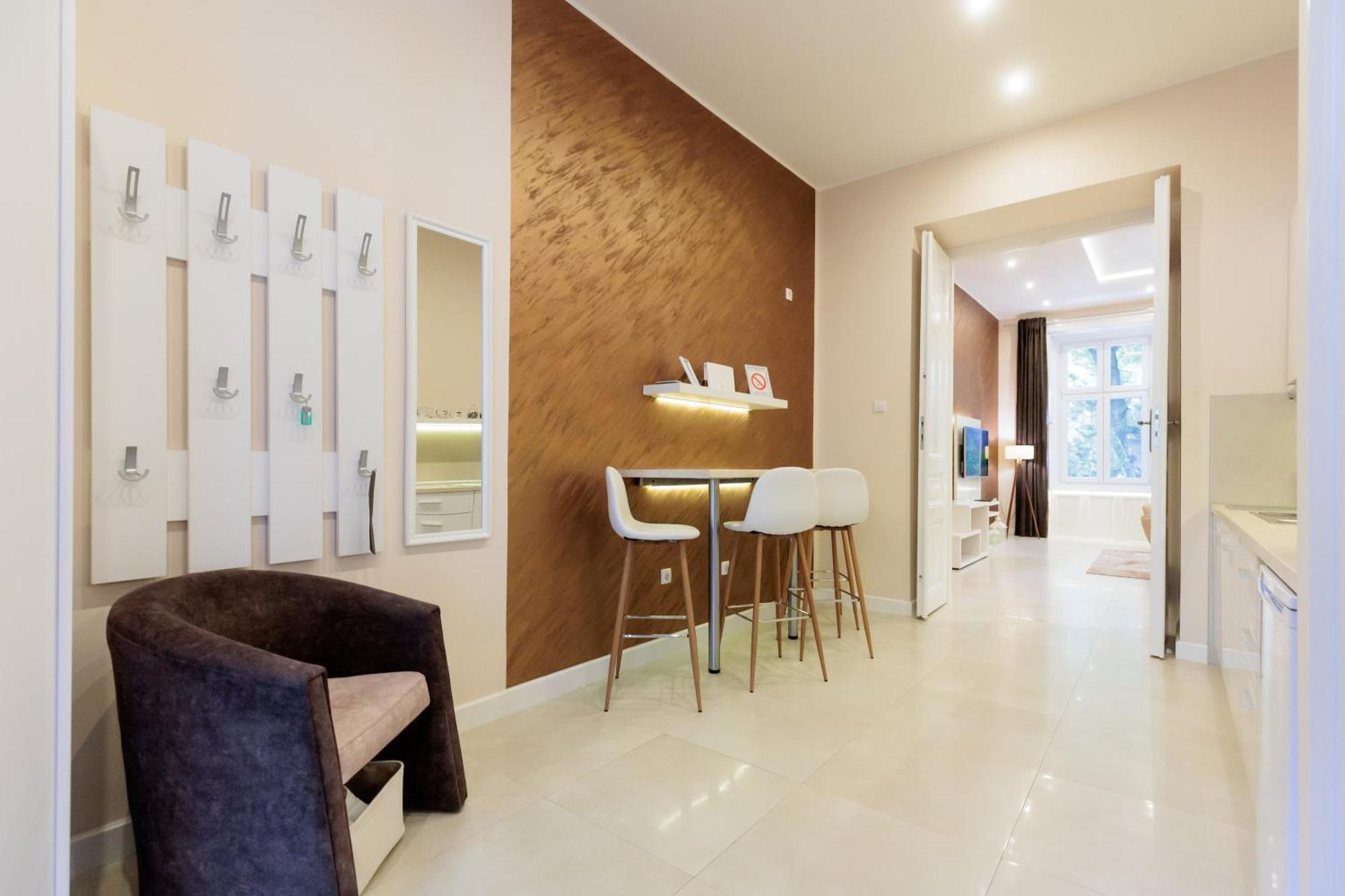Apartman Mirakul 苏博蒂察 外观 照片